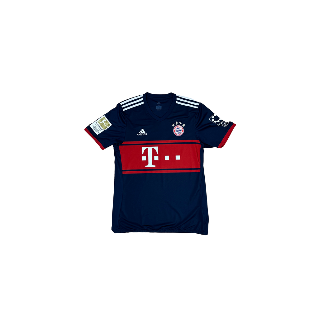 Bayern München Away Shirt 2017/2018 – Adidas – M – Wit Rood Telekom – Gesigneerd door Mats Hummels